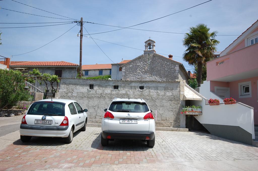 Apartment Bazdaric By El-Pi Tours Sveti Vid-Miholjice Eksteriør billede